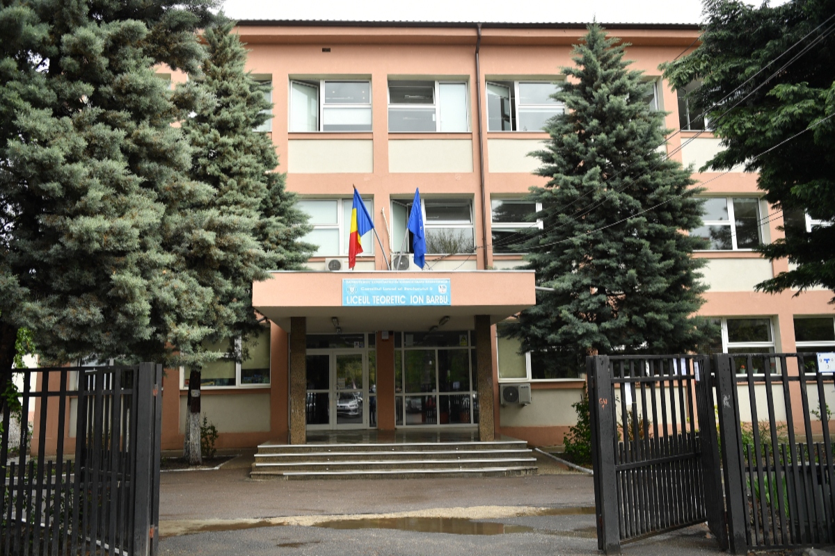Acasa - Colegiul Național ”Vladimir Streinu” Găești